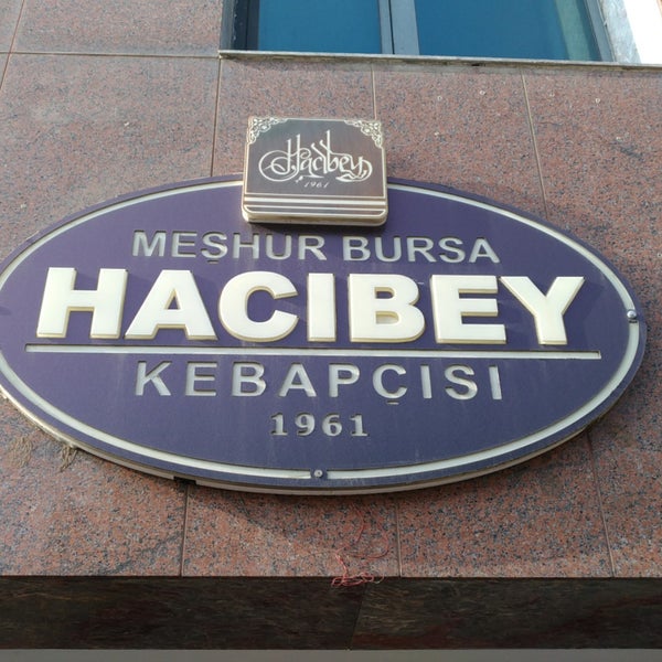 Photo taken at Meşhur Bursa Hacıbey Kebapçısı by Marcelino R. on 1/8/2018