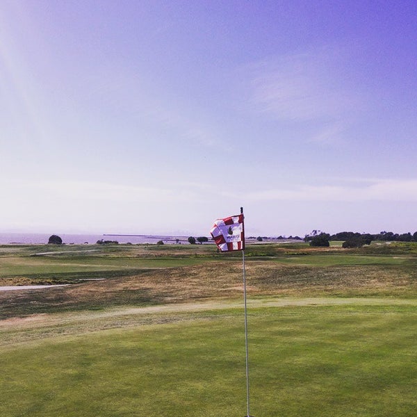 Снимок сделан в Monarch Bay Golf Club пользователем Ryan S. 5/2/2015