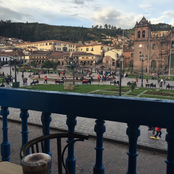 Снимок сделан в Cappuccino Cusco Cafe пользователем Erik 1/18/2016