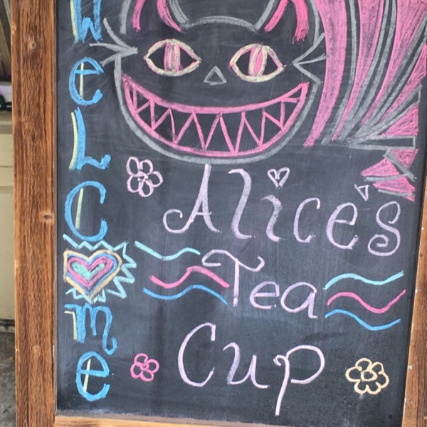 Photo taken at Alice&#39;s Teacup Chapter II by Lo G. on 8/31/2018