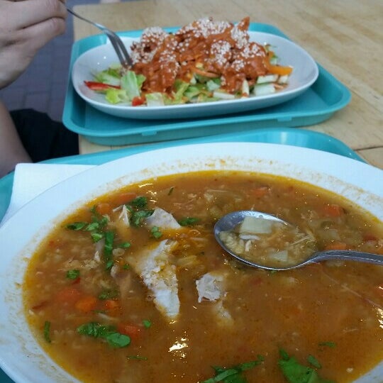 Esther's Soup Kitchen Yorkville'de Çorbacı