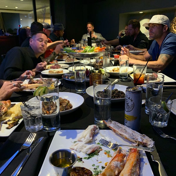 Foto scattata a Seven Steakhouse Sushi Ultralounge &amp;  Skybar da Matt E. il 8/17/2019