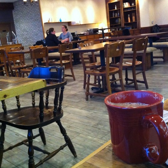 รูปภาพถ่ายที่ SONGBiRD Cafe โดย Cathy G. เมื่อ 11/2/2012
