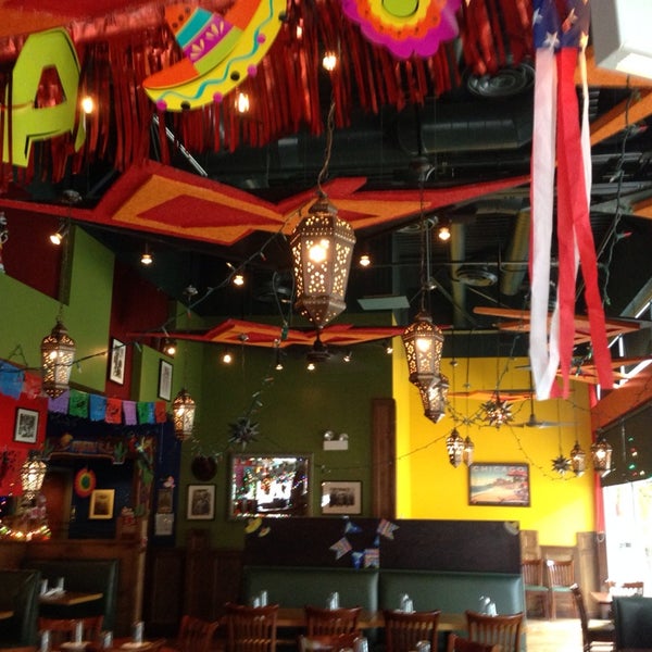 8/31/2014 tarihinde Genaro V.ziyaretçi tarafından That Little Mexican Café'de çekilen fotoğraf
