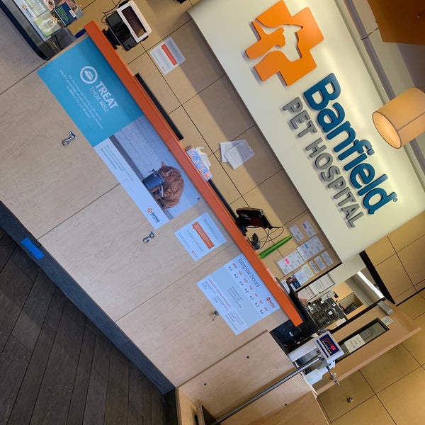 banfield pet hospital hours today