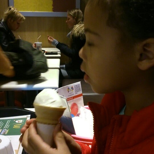 Photo taken at McDonald&#39;s by Miss T. on 3/27/2014