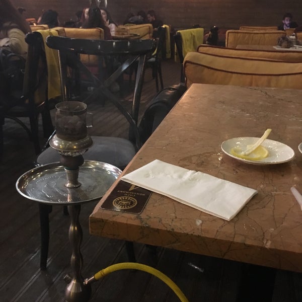 11/9/2017에 Memocan 3.님이 Abu Dhabi Cafe &amp; Restaurant Florya에서 찍은 사진