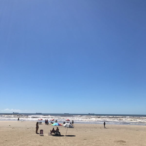 Foto tomada en Praia de Tramandaí  por Riane P. el 10/15/2017
