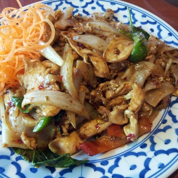 Photo taken at Mai Thai Restaurant by RetailGoddesses on 5/31/2014