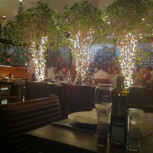 Photo taken at Manish Restaurante by Tatiane C. on 12/15/2012