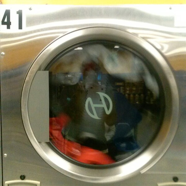 Bubble Giant Wash Laundromat Flatbush Brooklyn, NY