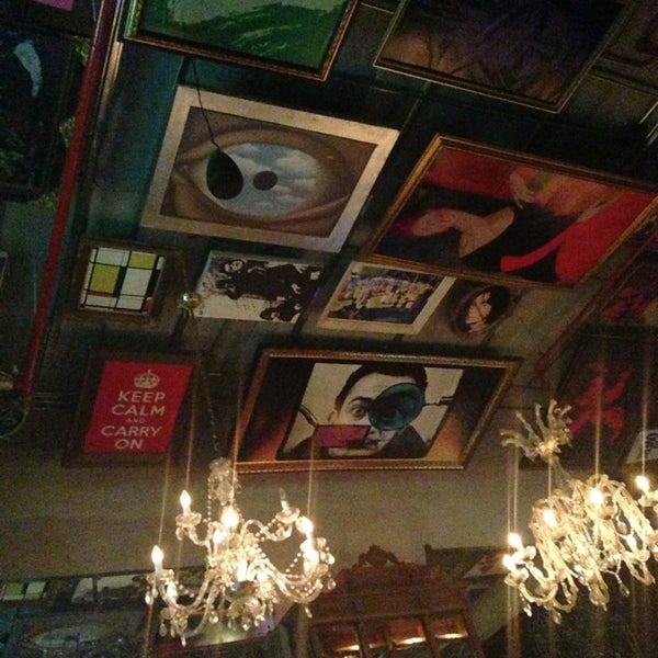 3/17/2013にIngrid B.がPraha Lounge &amp; Caféで撮った写真