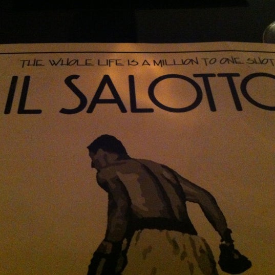 รูปภาพถ่ายที่ Il Salotto โดย PEDRO C. เมื่อ 11/8/2012