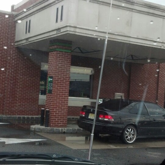 TD Bank 4 tips from 299 visitors