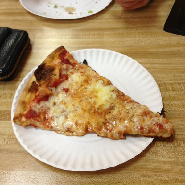 Elegante Pizzeria Pizza Place In Bay Ridge