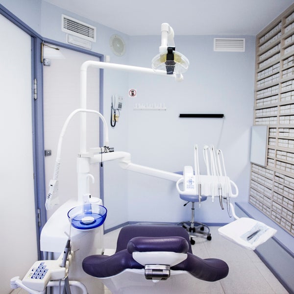 2/10/2015にClinica Dental GaróがClinica Dental Garóで撮った写真
