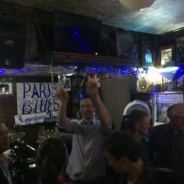 5/20/2016 tarihinde AnDi A.ziyaretçi tarafından Paris Blues'de çekilen fotoğraf