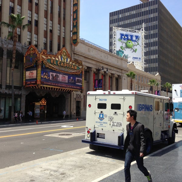 5/8/2013 tarihinde Dmitry M.ziyaretçi tarafından Hollywood Bulvarı'de çekilen fotoğraf