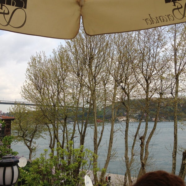 4/21/2013 tarihinde Nuri K.ziyaretçi tarafından Bosphorus Lounge'de çekilen fotoğraf
