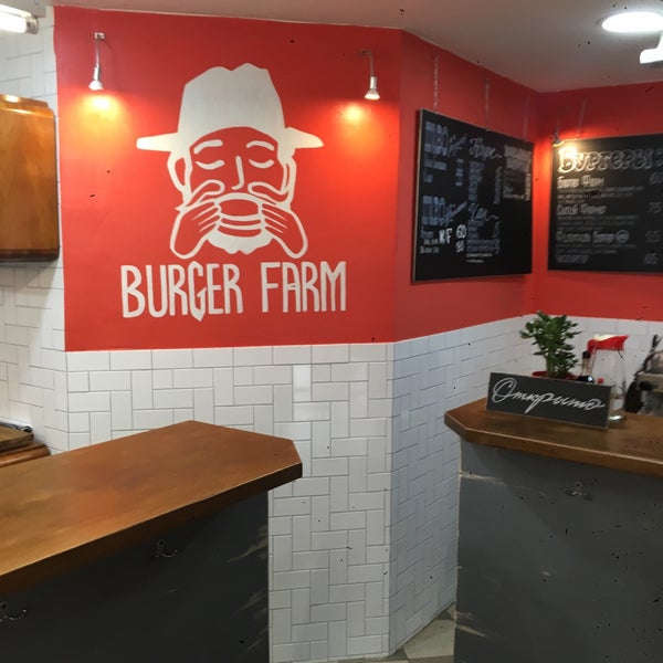Foto tirada no(a) Burger Farm por igor s. em 3/9/2016