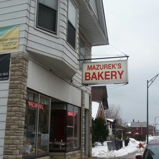 Foto tomada en Mazurek&#39;s Bakery  por Nancy S. el 1/5/2013