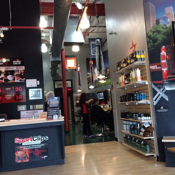 Sport Clips Haircuts of West University Peluquería