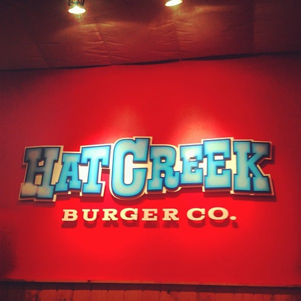 Снимок сделан в Hat Creek Burger Co. пользователем Richmond D. 1/23/2013