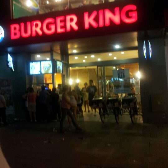 Photo taken at Burger King by Cristiesto M. on 2/7/2013