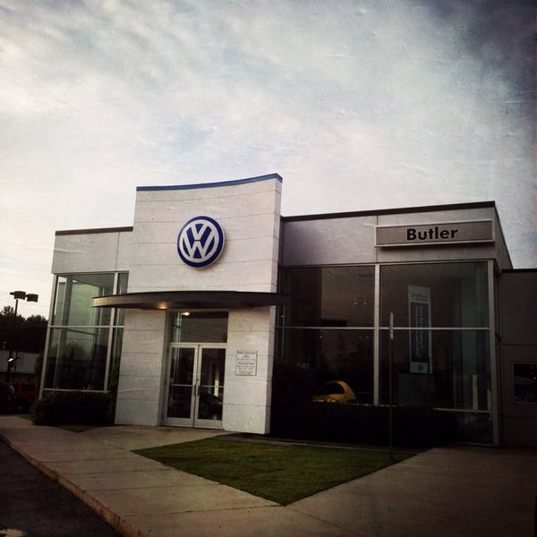 Das Foto wurde bei Butler Volkswagen von ᴡ T. am 9/4/2014 aufgenommen