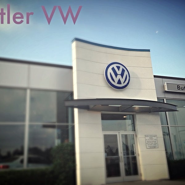Das Foto wurde bei Butler Volkswagen von ᴡ T. am 5/19/2014 aufgenommen
