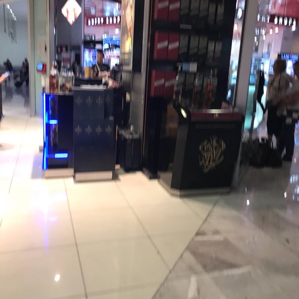 Johnnie Walker Lounge Terminal 1