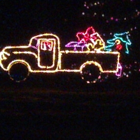 Fargo Road Christmas Lights (Now Closed) Batavia, NY