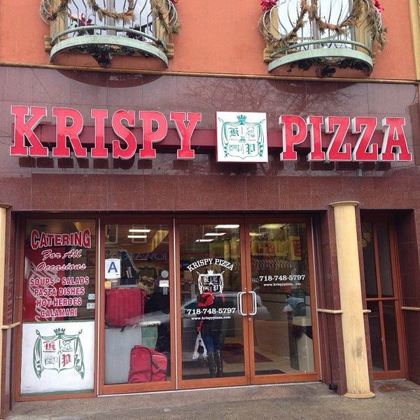 1/10/2014にPaulie G.がKrispy Pizza - Brooklynで撮った写真