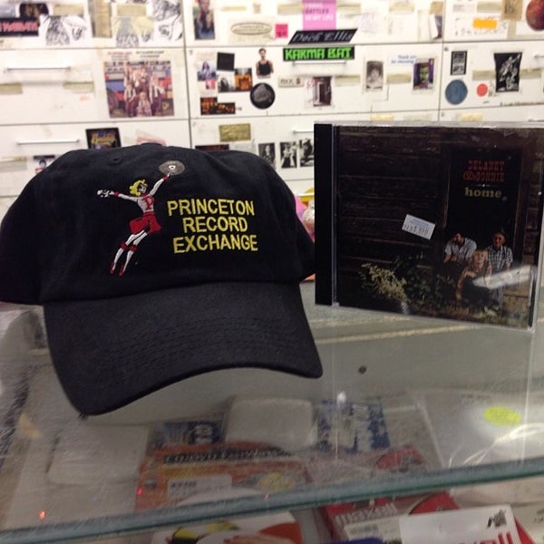 12/7/2013 tarihinde Paulie G.ziyaretçi tarafından Princeton Record Exchange'de çekilen fotoğraf