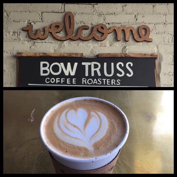 Foto tirada no(a) Bow Truss Coffee Roasters por Paulie G. em 7/19/2015