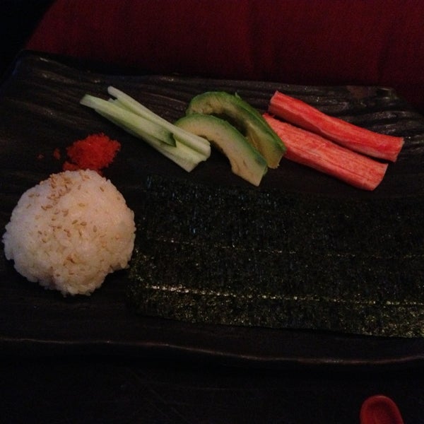 Foto tirada no(a) Sushi Damo por Angel GS 婉. em 12/22/2012