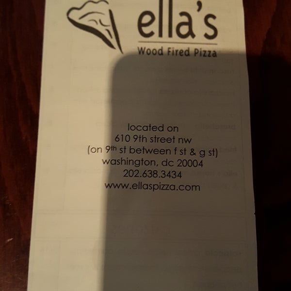 Photo taken at Ella&#39;s Wood-Fired Pizza by Angel GS 婉. on 6/28/2017
