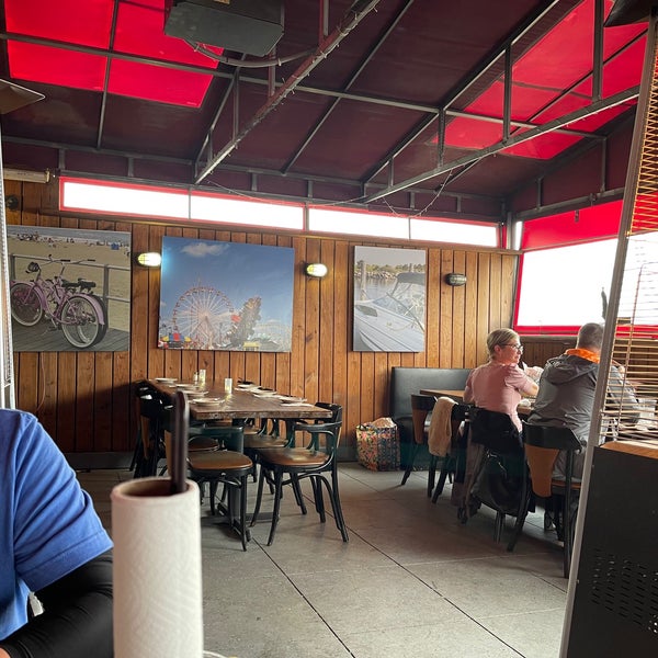 Photo taken at Clemente&#39;s Maryland Crab House by Diane S. on 5/8/2021