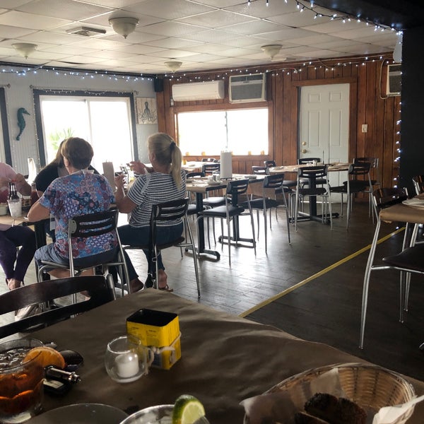 Photo taken at Clemente&#39;s Maryland Crab House by Diane S. on 9/14/2019
