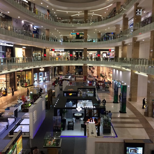 Hartono Mall 2993 Ziyaretcidan 54 Tavsiye