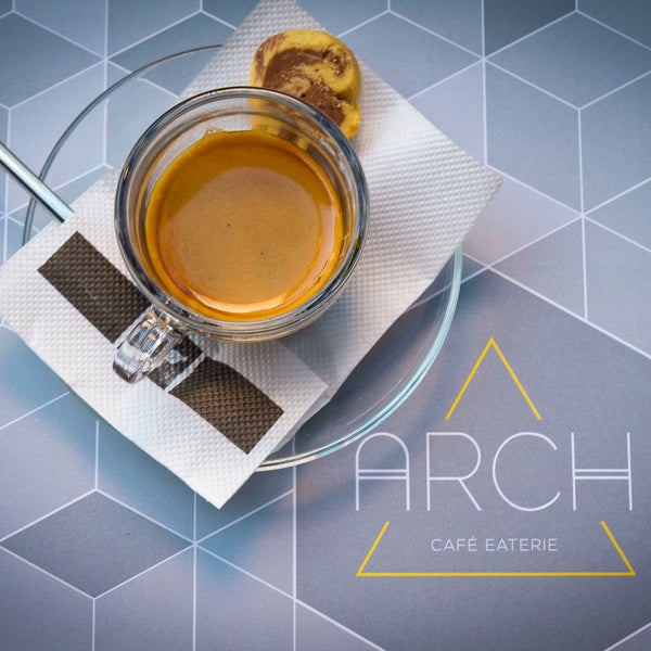 2/11/2015 tarihinde Arch Cafe Eaterieziyaretçi tarafından Arch Cafe Eaterie'de çekilen fotoğraf