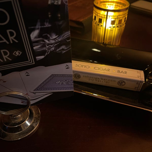 10/13/2023にShawn Ryan R.がSoHo Cigar Barで撮った写真
