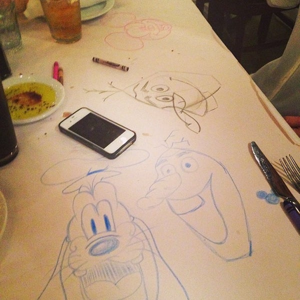 Photo taken at Romano&#39;s Macaroni Grill by Ray C. on 4/20/2014