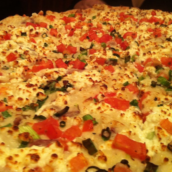 4/15/2013 tarihinde Jay M.ziyaretçi tarafından Pizza Luce'de çekilen fotoğraf