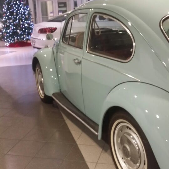 The Autobarn Volkswagen of Mt. Prospect Car Dealership in Mt Prospect