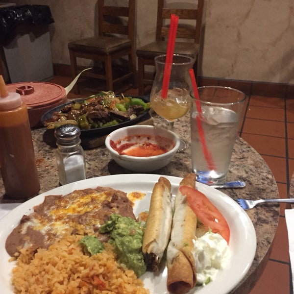 Margaritas and good Mexican food that fills you up!