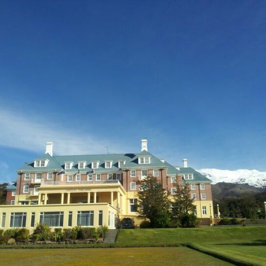 Photo taken at Chateau Tongariro Hotel by Kellie L. on 12/1/2012