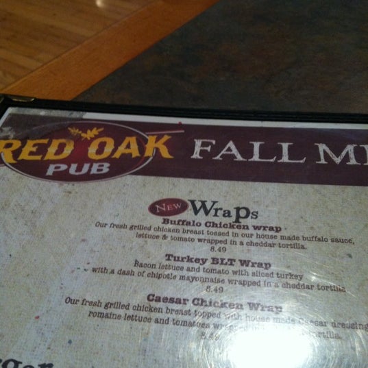 11/1/2012 tarihinde Francesca A.ziyaretçi tarafından Red Oak Pub and Restaurant'de çekilen fotoğraf