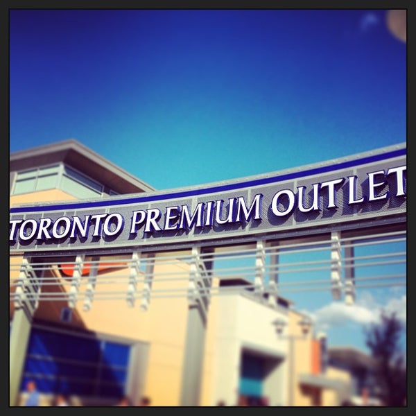 Photos at Toronto Premium Outlets Outlet Mall in Halton Hills