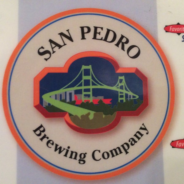 Foto scattata a San Pedro Brewing Company da TheGreenGirl il 2/22/2016